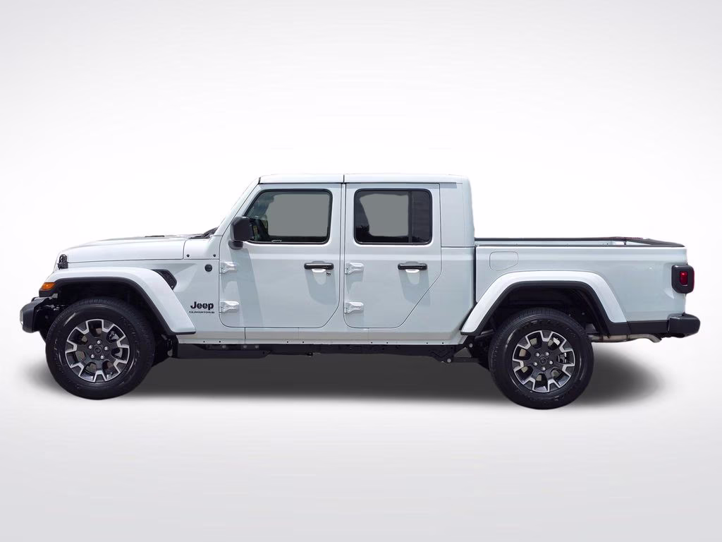 2026 Bright White Clearcoat Jeep Gladiator Sahara 4X4 Truck