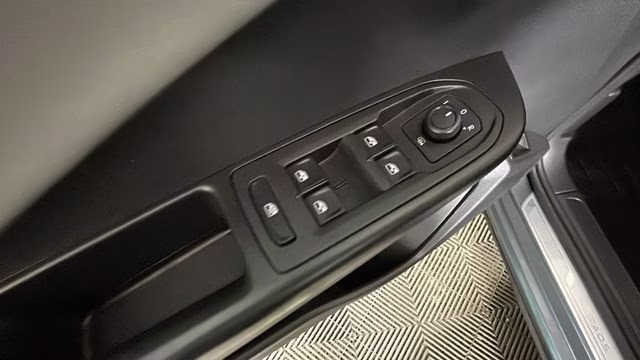 2023 Platinum Gray Metallic Volkswagen Taos 1.5T SE FWD SUV