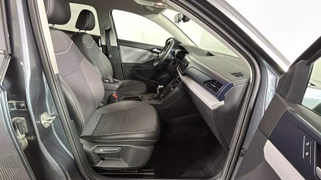 2023 Platinum Gray Metallic Volkswagen Taos 1.5T SE FWD SUV