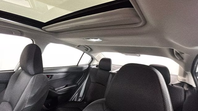 2021 Crystal White Pearl Subaru Impreza Premium AWD Sedan