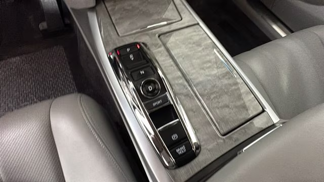2018 pewter gray met Acura RLX Base FWD Sedan