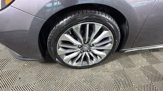 2018 pewter gray met Acura RLX Base FWD Sedan