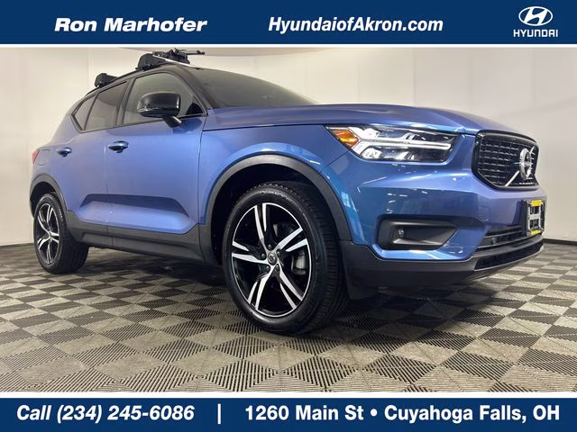 2019 Blue Metallic Volvo XC40 R-Design AWD SUV