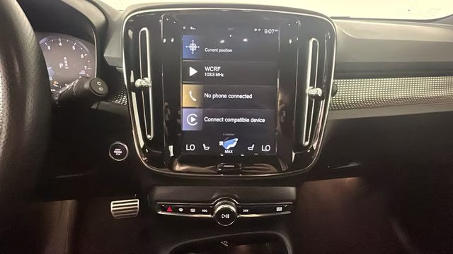 2019 Blue Metallic Volvo XC40 R-Design AWD SUV