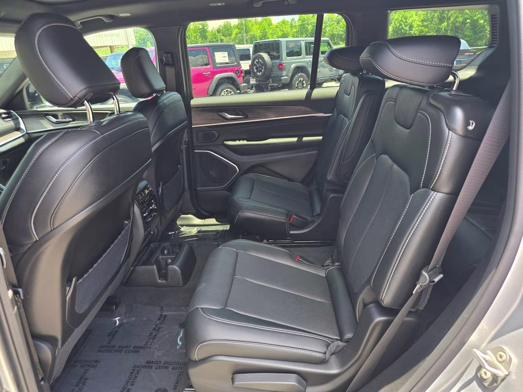 2026 Silver Zynith Jeep Grand Cherokee L Limited Reserve 4X4 SUV