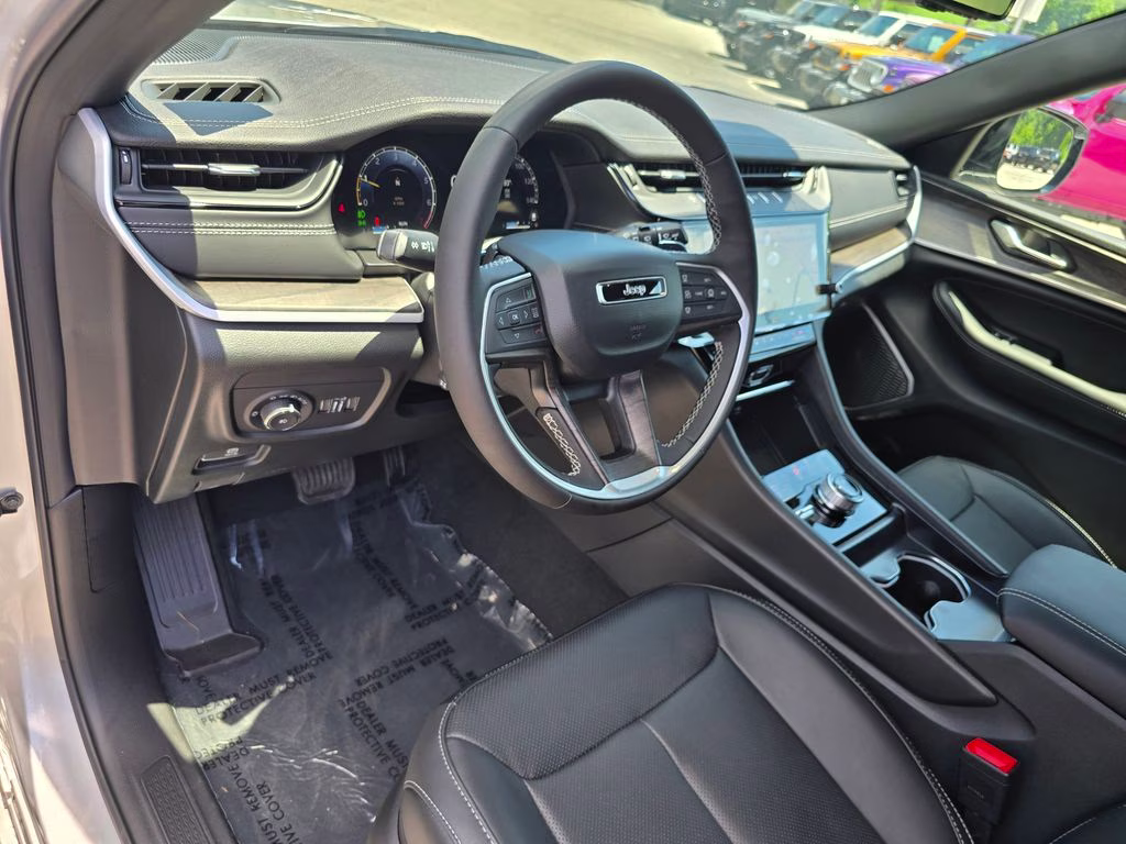 2026 Silver Zynith Jeep Grand Cherokee L Limited Reserve 4X4 SUV