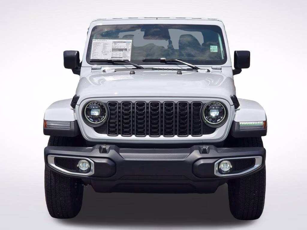 2026 Bright White Clearcoat Jeep Gladiator Sahara 4X4 Truck