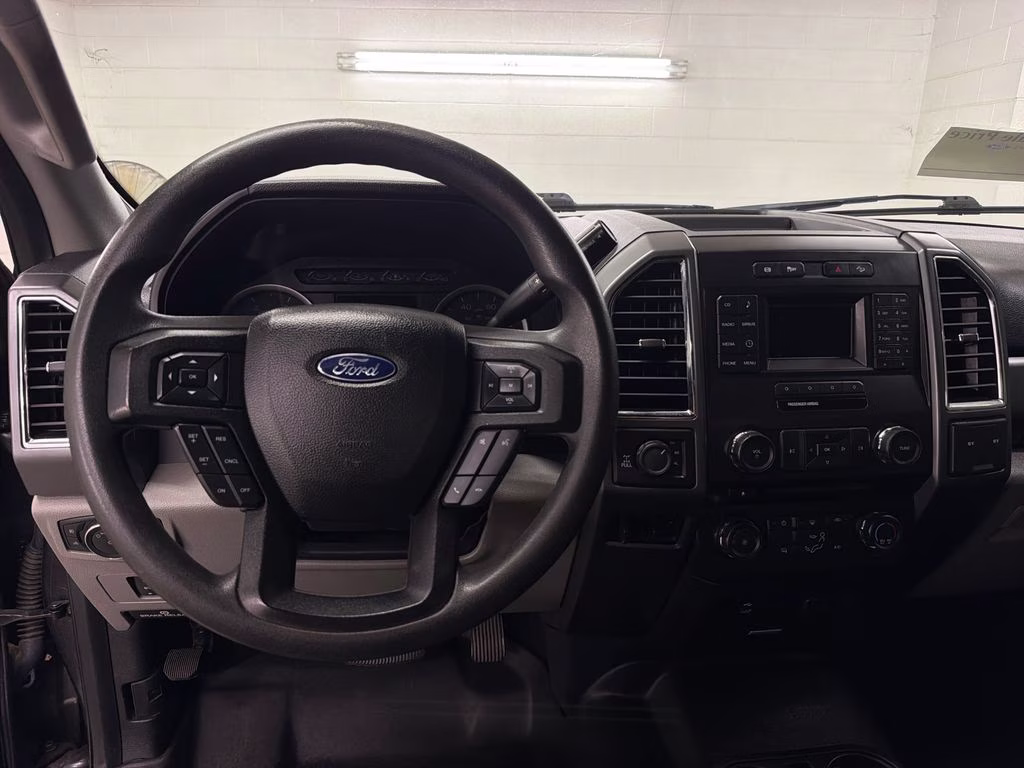 2017 Magnetic Ford Super Duty F-250 SRW XLT 4X4 Truck