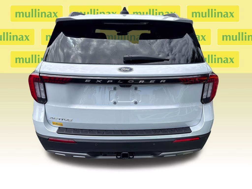 2026 White Metallic Ford Explorer Active RWD SUV