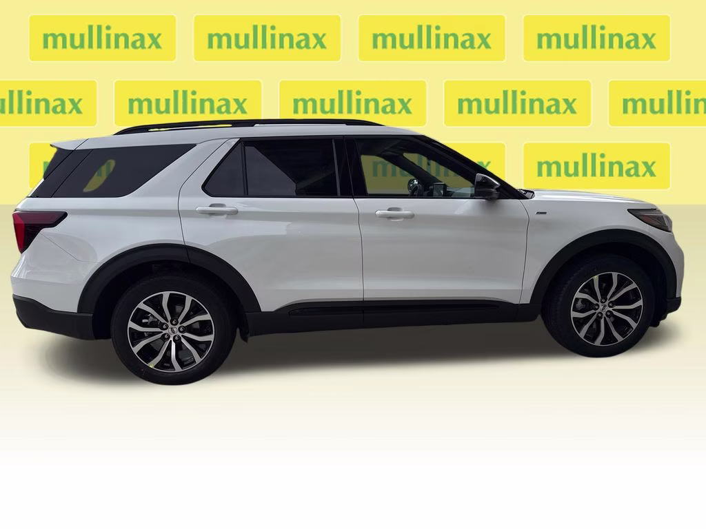 2026 Star White Metallic Tri-Coat Ford Explorer ST-Line RWD SUV