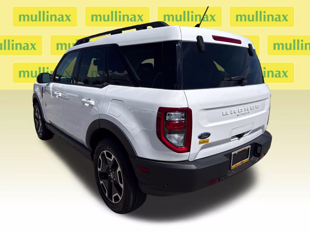 2023 Oxford White Ford Bronco Sport Outer Banks 4X4 SUV