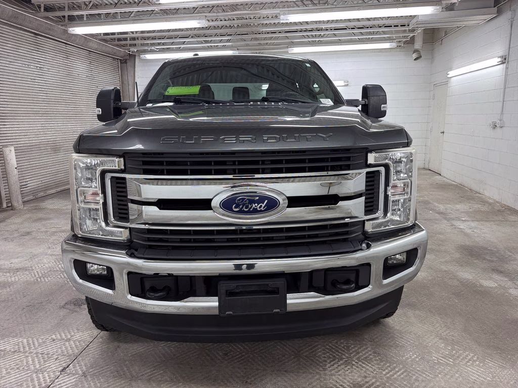 2017 Magnetic Ford Super Duty F-250 SRW XLT 4X4 Truck