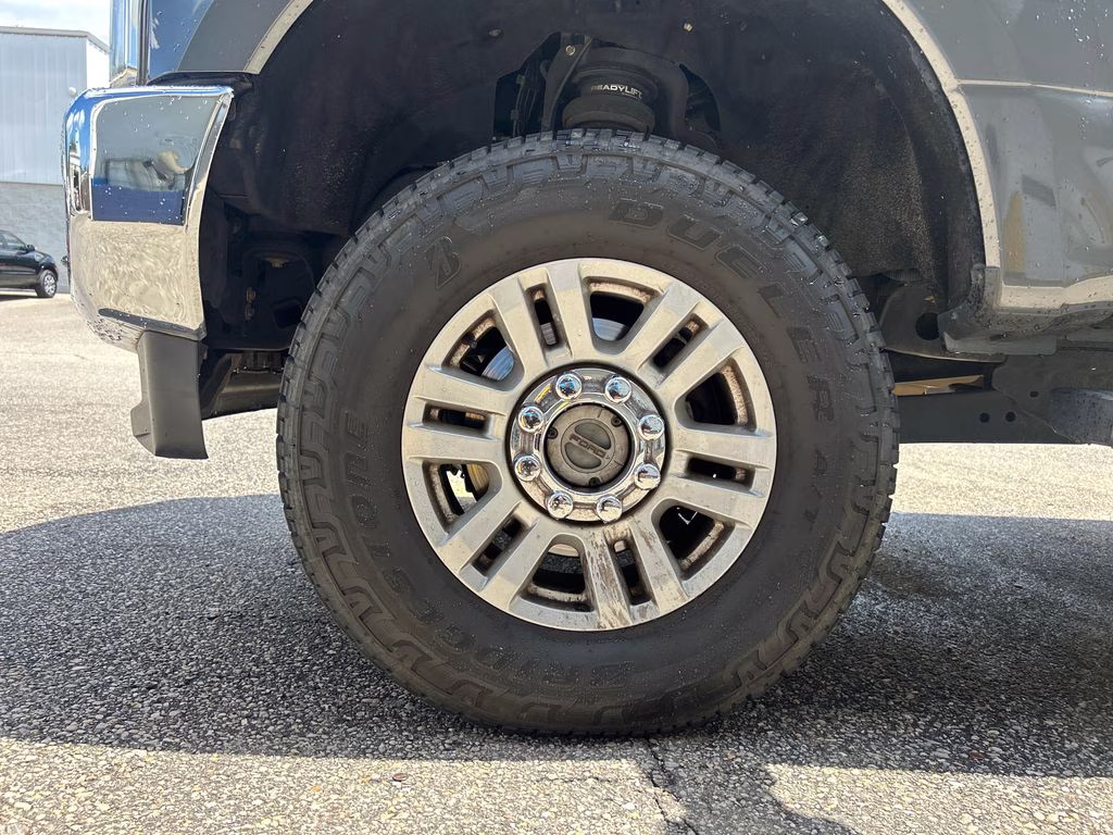 2017 Magnetic Ford Super Duty F-250 SRW XLT 4X4 Truck