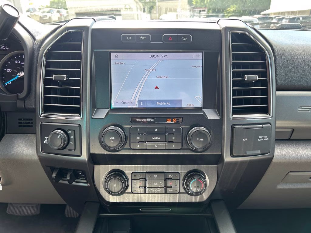 2022 Atlas Blue Metallic Ford Super Duty F-250 SRW XLT 4X4 Truck