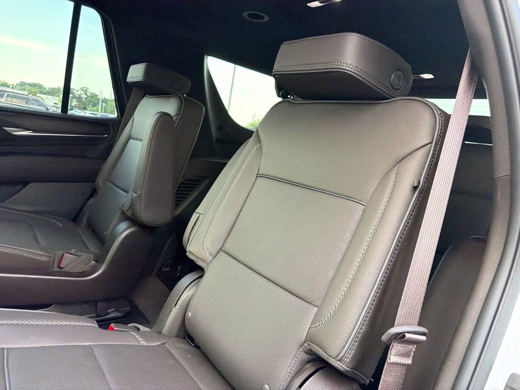 2024 Summit White GMC Yukon Denali 4X4 SUV