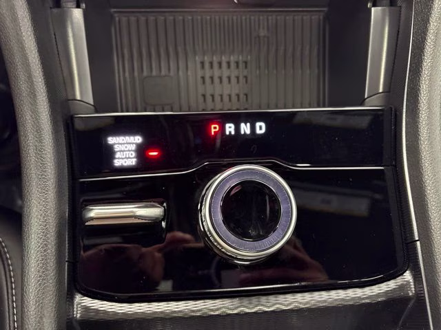 2026 Diamond Black Crystal Pearlcoat Jeep Grand Cherokee Limited 4X4 SUV