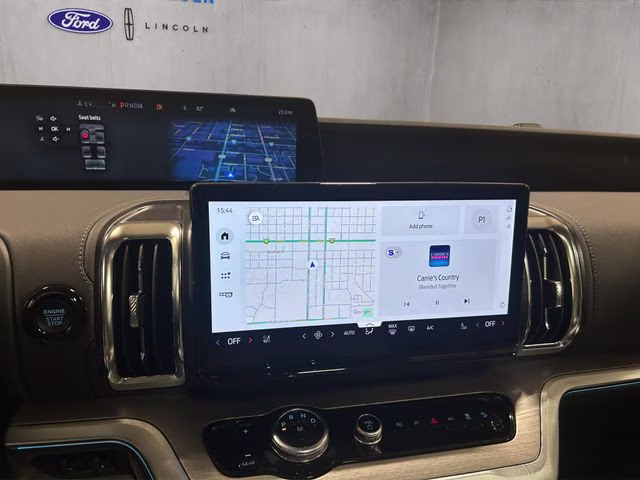 2027 Star White Metallic Tri-Coat Ford Expedition Max Platinum 4X4 SUV