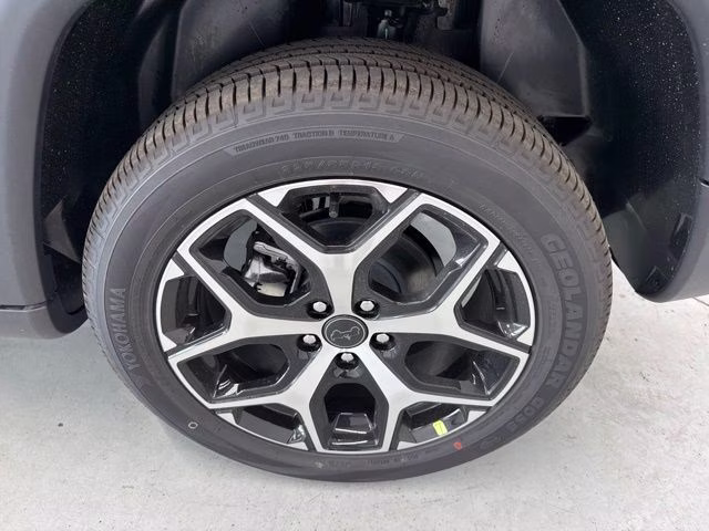 2026 Diamond Black Crystal Pearlcoat Jeep Compass Limited 4X4 SUV