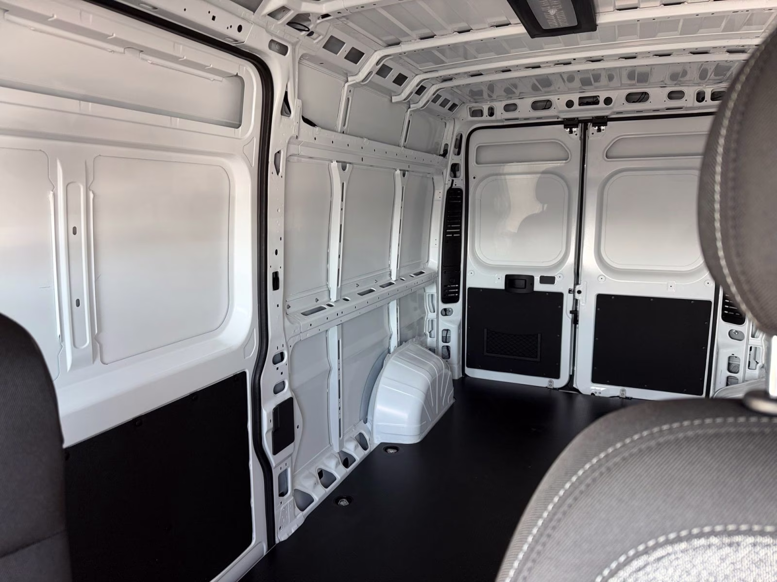 2026 Bright White Clearcoat Ram ProMaster 2500 High Roof FWD Van