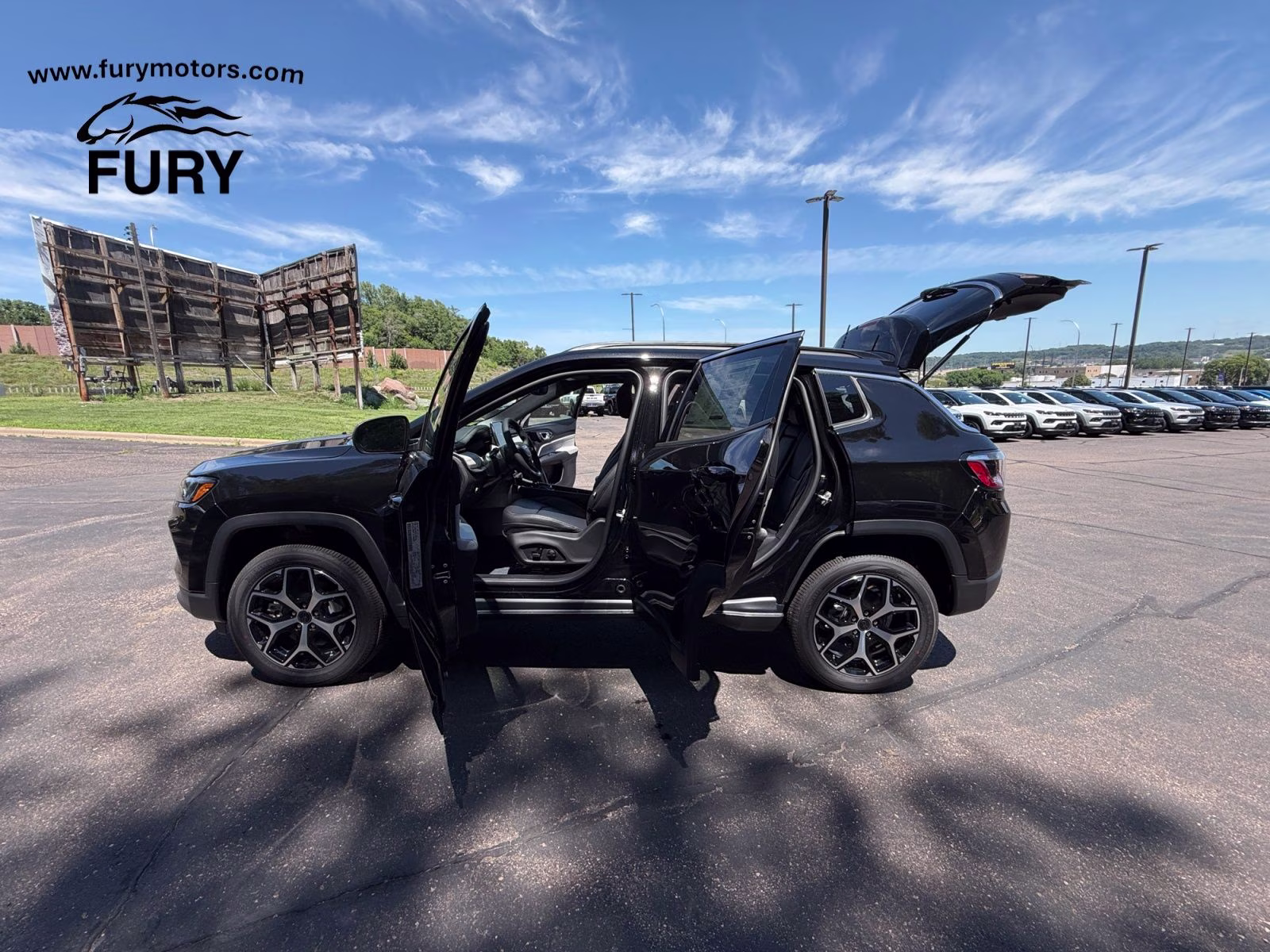 2026 Diamond Black Crystal Pearlcoat Jeep Compass Limited 4X4 SUV