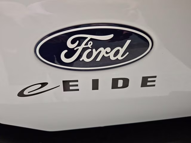 2026 Oxford White Ford Bronco Outer Banks 4X4 SUV