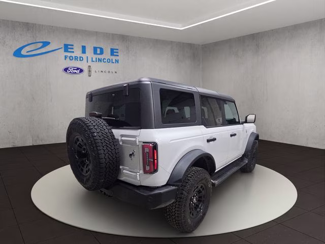 2026 Oxford White Ford Bronco Outer Banks 4X4 SUV