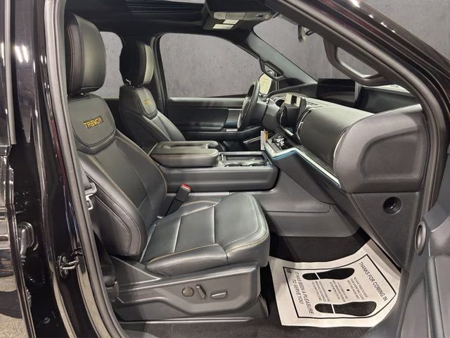 2027 Agate Black Metallic Ford Expedition Tremor 4X4 SUV