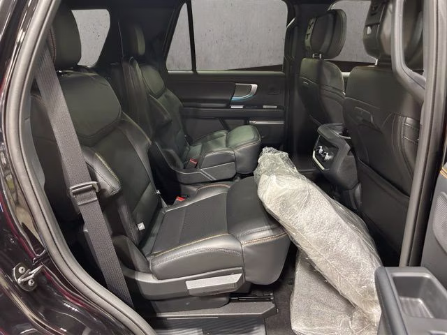 2027 Agate Black Metallic Ford Expedition Tremor 4X4 SUV