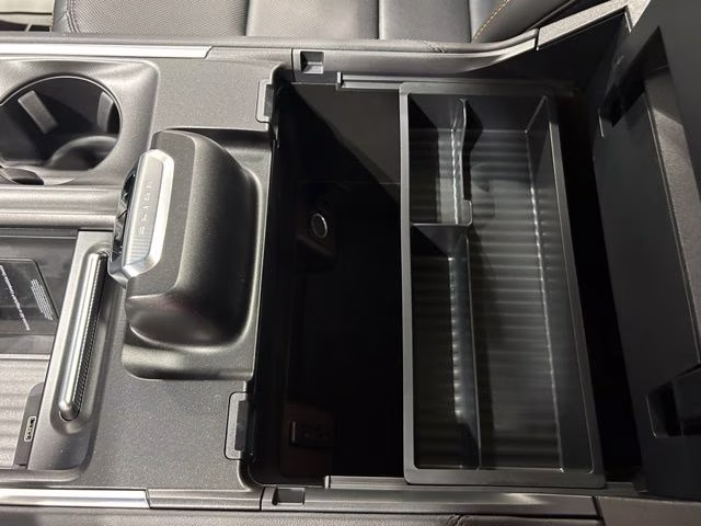 2027 Agate Black Metallic Ford Expedition Tremor 4X4 SUV