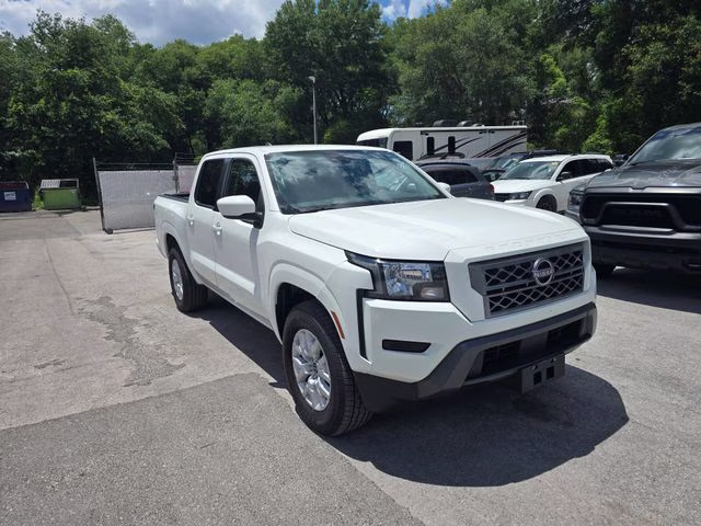 2022 Glacier White Nissan Frontier SV RWD Truck
