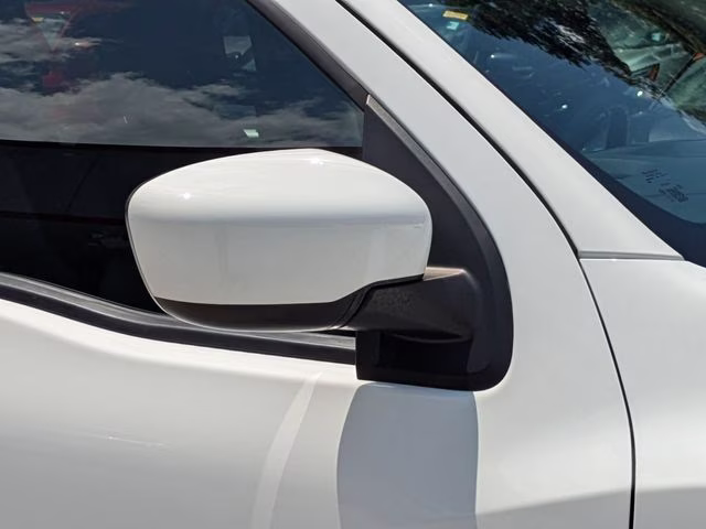 2022 Glacier White Nissan Frontier SV RWD Truck