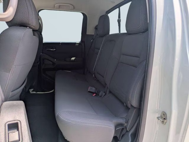 2022 Glacier White Nissan Frontier SV RWD Truck