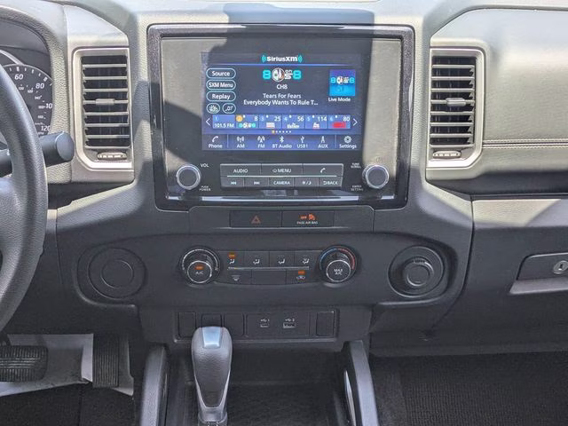 2022 Glacier White Nissan Frontier SV RWD Truck