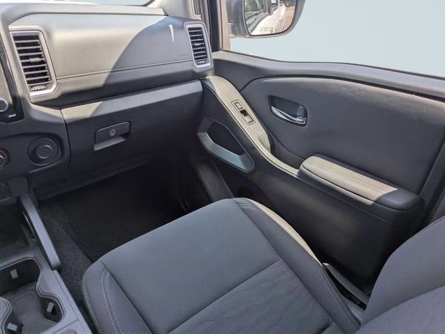 2022 Glacier White Nissan Frontier SV RWD Truck