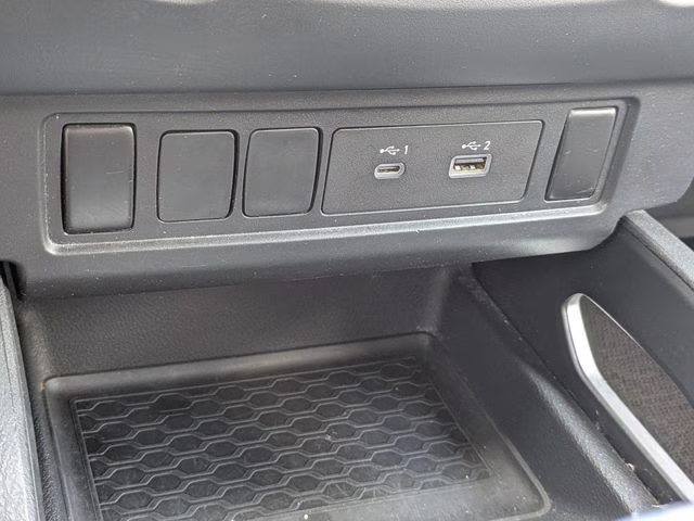 2022 Glacier White Nissan Frontier SV RWD Truck