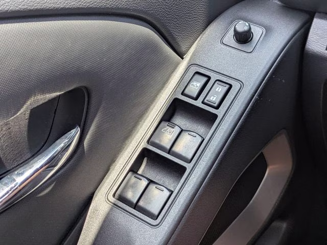 2022 Glacier White Nissan Frontier SV RWD Truck
