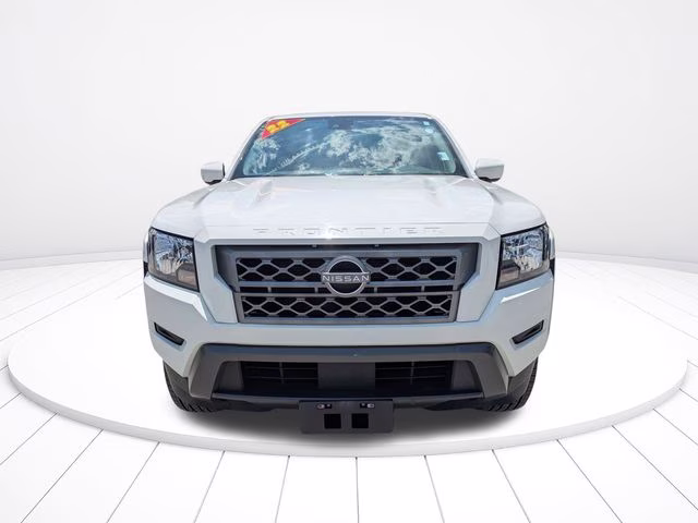 2022 Glacier White Nissan Frontier SV RWD Truck