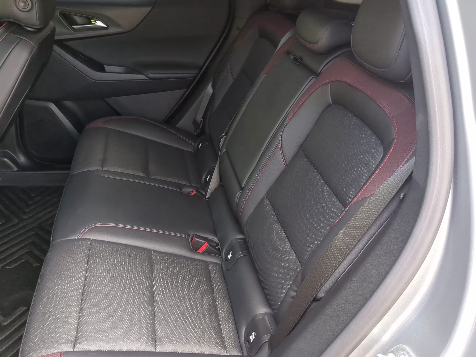 2025 Sterling Gray Metallic Chevrolet Equinox FWD RS FWD SUV