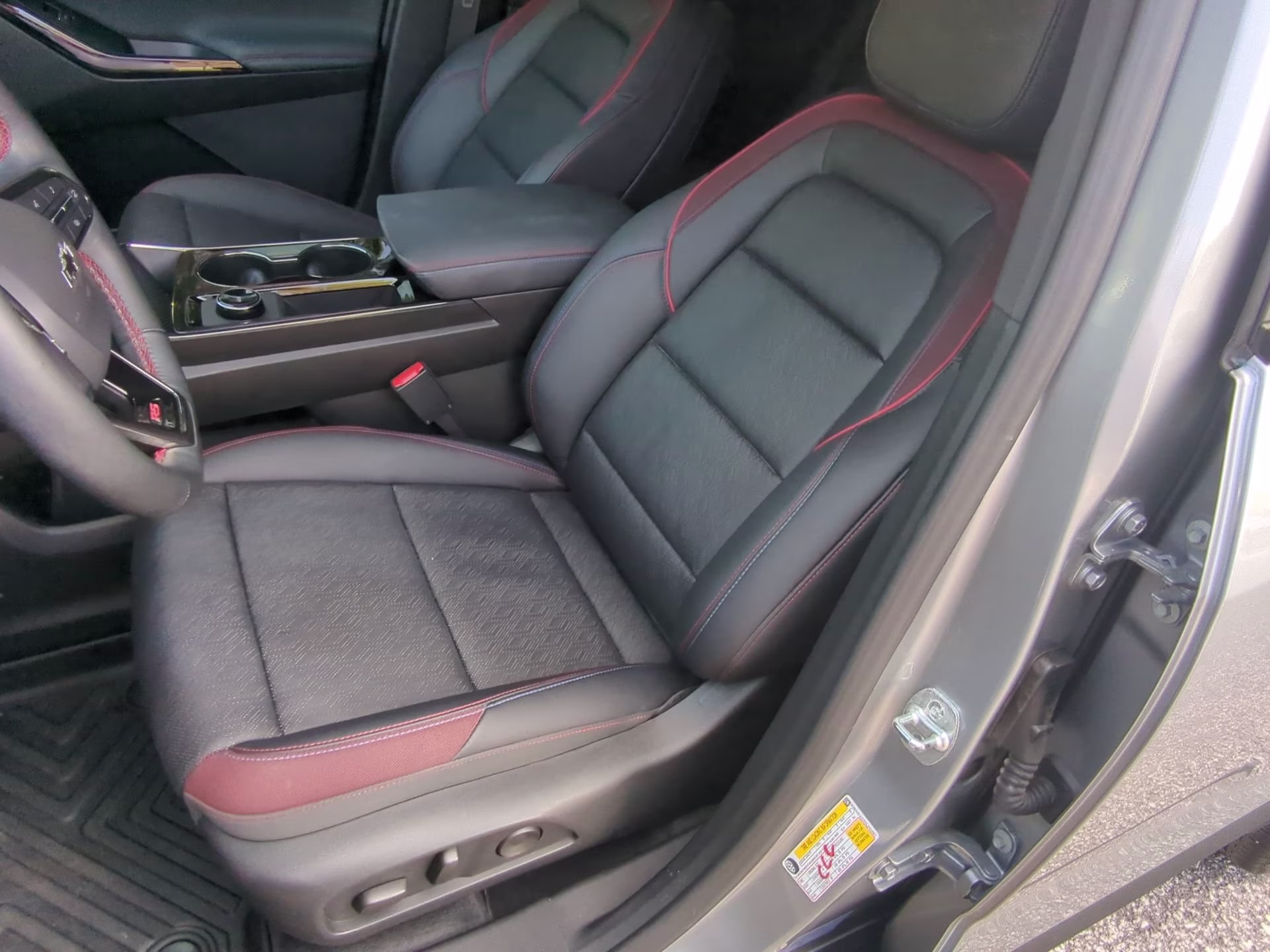 2025 Sterling Gray Metallic Chevrolet Equinox FWD RS FWD SUV