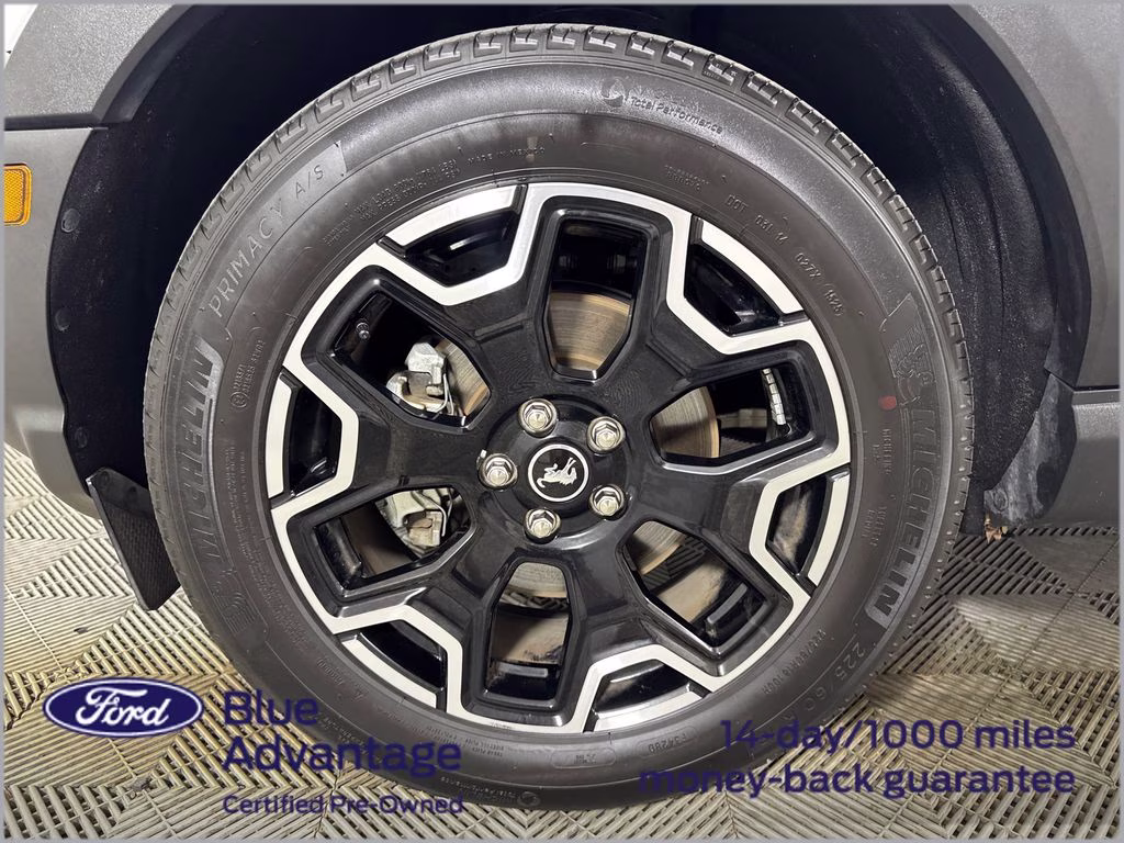 2025 Oxford White Ford Bronco Sport Outer Banks 4X4 SUV