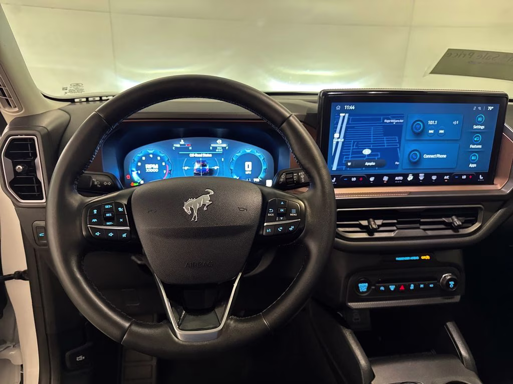 2025 Oxford White Ford Bronco Sport Outer Banks 4X4 SUV