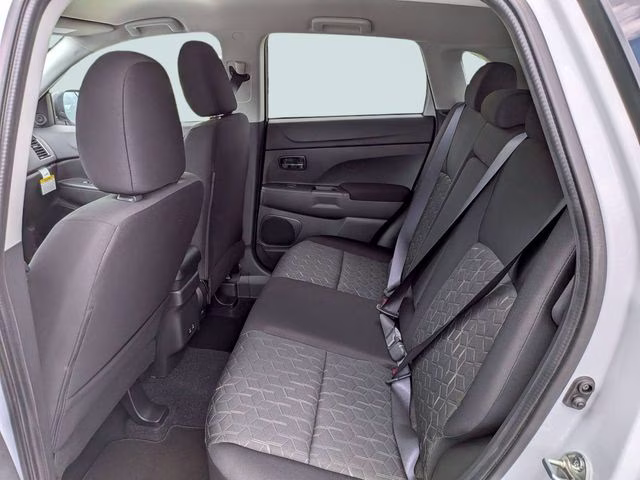 2026 White Diamond Mitsubishi Outlander Sport 2.0 LE 4X4 SUV
