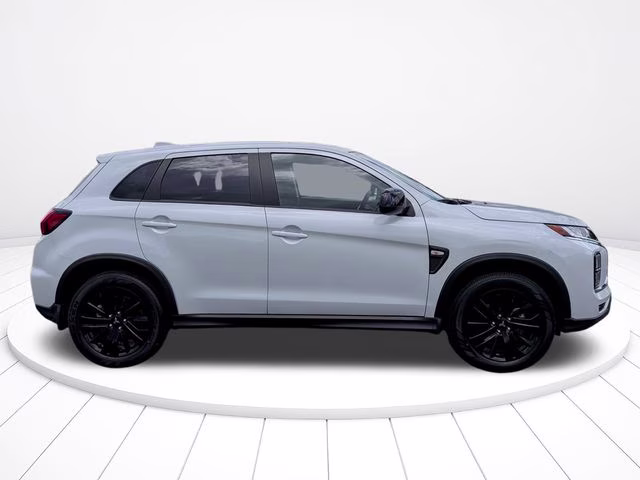 2026 White Diamond Mitsubishi Outlander Sport 2.0 LE 4X4 SUV