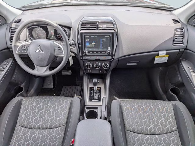 2026 Labrador Black Pearl Mitsubishi Outlander Sport 2.0 ES 4X4 SUV