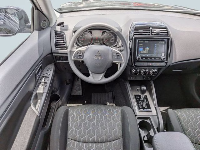 2026 Labrador Black Pearl Mitsubishi Outlander Sport 2.0 ES 4X4 SUV