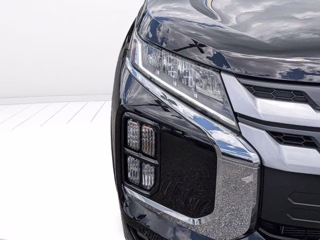 2026 Labrador Black Pearl Mitsubishi Outlander Sport 2.0 ES 4X4 SUV
