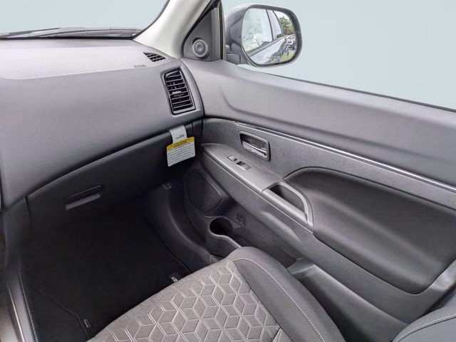 2026 Mercury Gray Metallic Mitsubishi Outlander Sport 2.0 ES 4X4 SUV