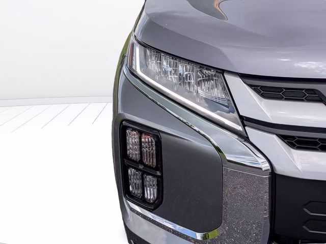 2026 Mercury Gray Metallic Mitsubishi Outlander Sport 2.0 ES 4X4 SUV