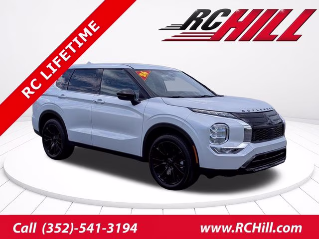2026 White Diamond Mitsubishi Outlander LE FWD SUV