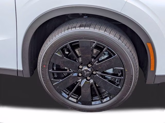 2026 White Diamond Mitsubishi Outlander LE FWD SUV
